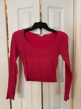 Ribbed Long-Sleeve Scoop Neck Top